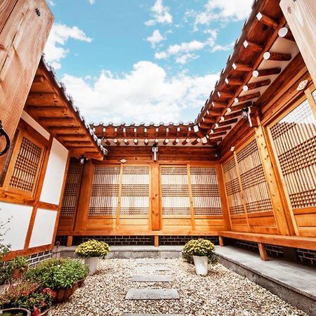 Jeongga Hanok Jeonju Exterior photo
