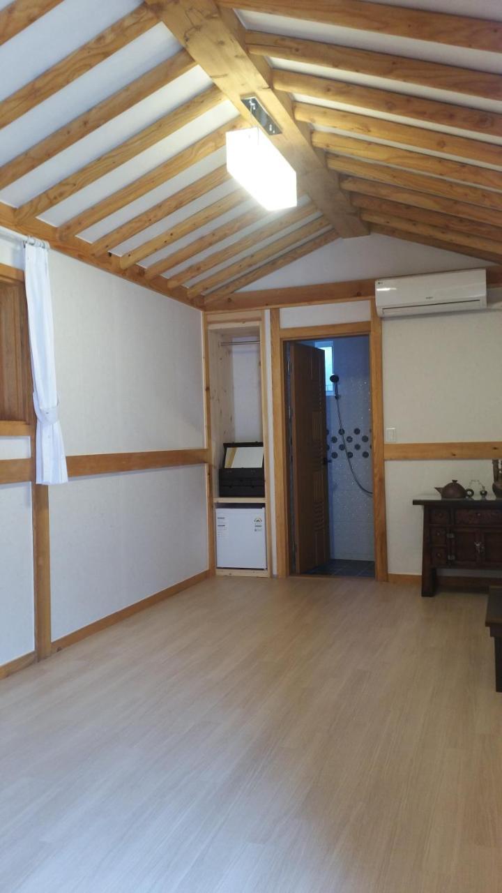 Jeongga Hanok Jeonju Exterior photo